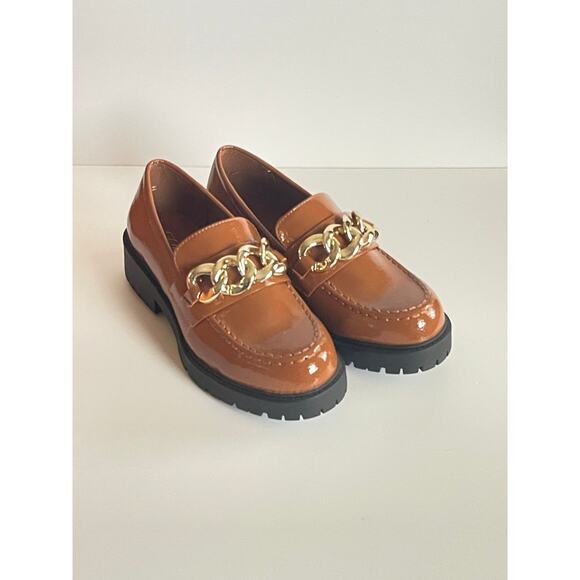 NEW Soda Women's Chain Faux Leather Lug Platform Block Heel Loafers Size 6 - Picture 1 of 9